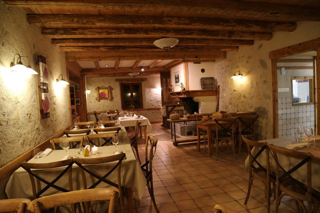 Auberge Du Moulin De Lere Vailly Екстер'єр фото